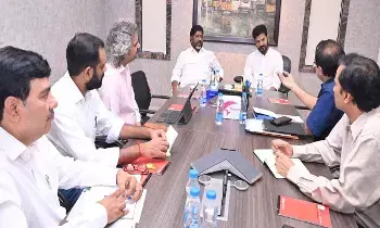 CM Revanth Reddy : 3వ తరగతి వరకూ అంగన్ వాడీల్లోనే ప్లేస్కూల్ తరహా బోధన CM Revanth Reddy : 3వ తరగతి వరకూ అంగన్ వాడీల్లోనే ప్లేస్కూల్ తరహా బోధన