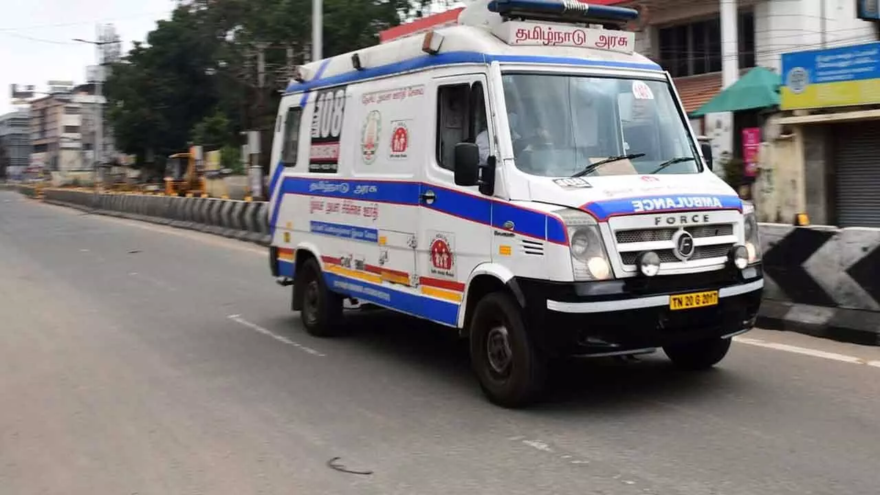 Tamilnadu : ఒకేసారి స్పృహ తప్పి పడిపోయిన 29 మంది మహిళలు.. ఏమయ్యిందంటే.. Tamilnadu : ఒకేసారి స్పృహ తప్పి పడిపోయిన 29 మంది మహిళలు.. ఏమయ్యిందంటే..
