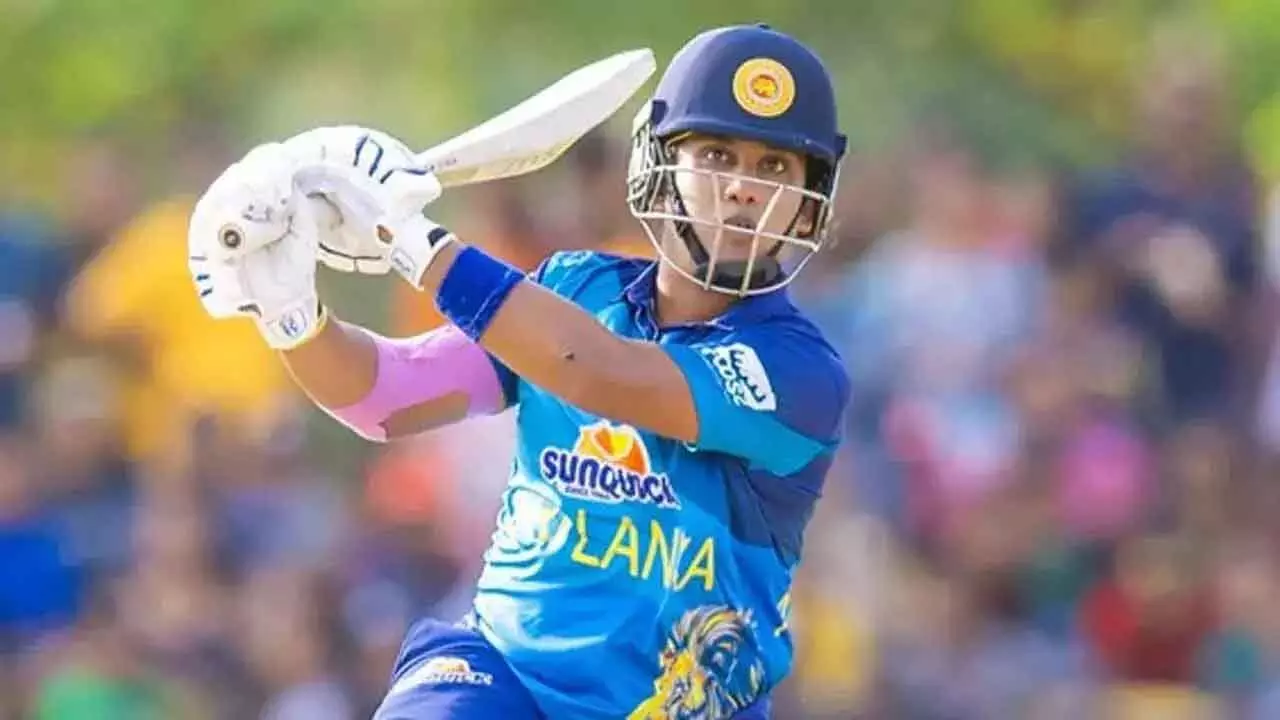 IND W vs SL W : టీమిండియాను చిత్తుగా ఓడించిన శ్రీలంక.. తొలిసారి ఆసియా కప్ టైటిల్ కైవసం IND W vs SL W : టీమిండియాను చిత్తుగా ఓడించిన శ్రీలంక.. తొలిసారి ఆసియా కప్ టైటిల్ కైవసం
