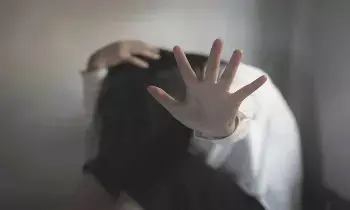 Delhi Crime Data : రాజధానిలో రోజూ ఐదు అత్యాచారాలు.. ఇక దొంగ‌త‌నాలు, స్నాచింగ్ కేసుల లెక్క‌లు అయితే..