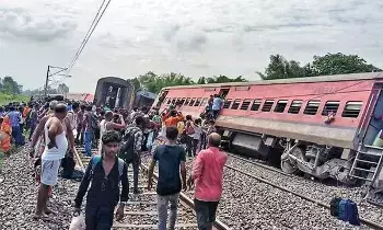 Sabarmati Express Derail : పట్టాలు తప్పిన సబర్మతి ఎక్స్ప్రెస్ Sabarmati Express Derail : పట్టాలు తప్పిన సబర్మతి ఎక్స్ప్రెస్