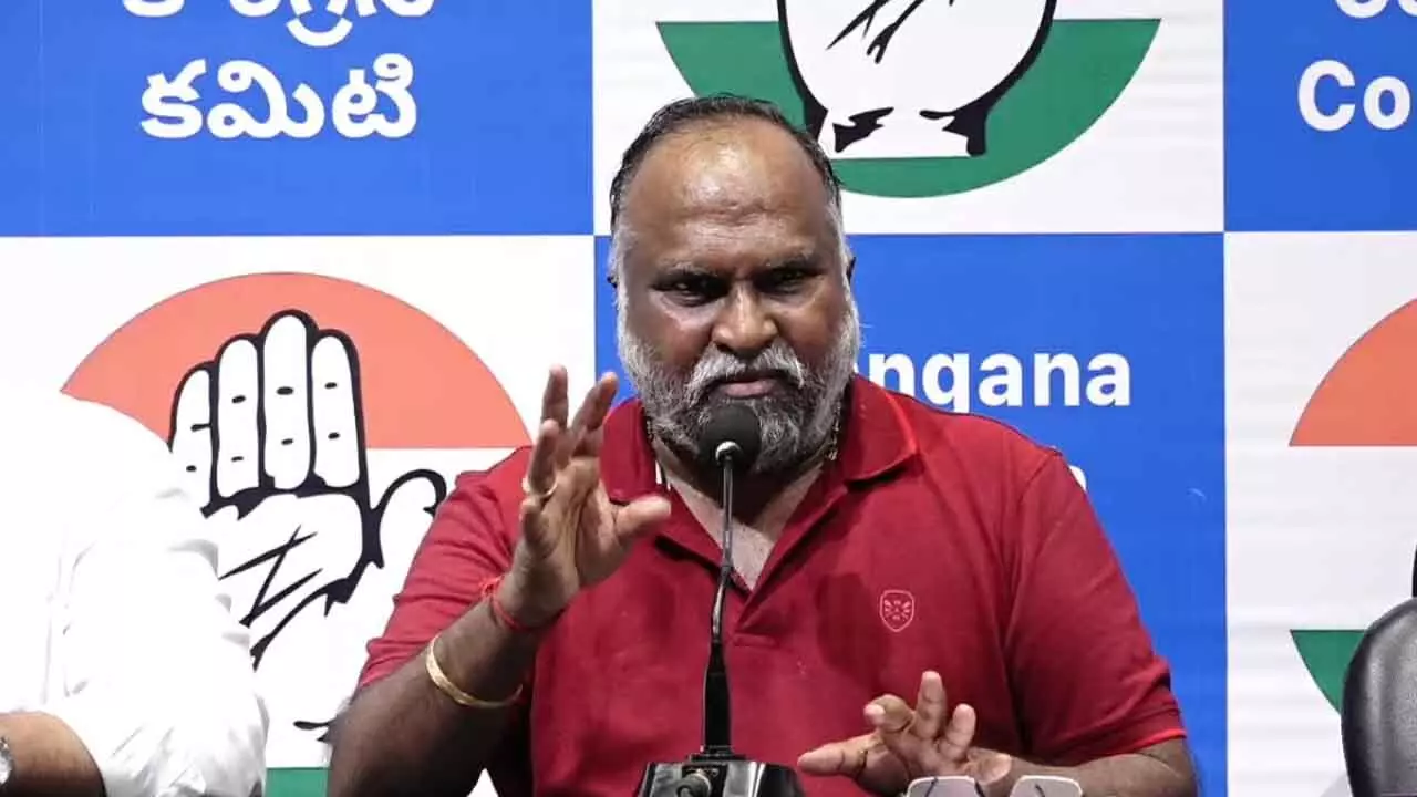 Jagga Reddy : కేటీఆర్.. రేవంత్ రెడ్డికి కేసీఆర్ సవాల్ విసిరితే బాగుంటుంది Jagga Reddy : కేటీఆర్.. రేవంత్ రెడ్డికి కేసీఆర్ సవాల్ విసిరితే బాగుంటుంది