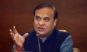 Nalbari Incident : విద్యార్థిని ప్రైవేట్ పార్ట్స్లో సోదాలు చేసిన మహిళా పోలీసు.. విచారణకు ఆదేశించిన సీఎం Nalbari Incident : విద్యార్థిని ప్రైవేట్ పార్ట్స్లో సోదాలు చేసిన మహిళా పోలీసు.. విచారణకు ఆదేశించిన సీఎం