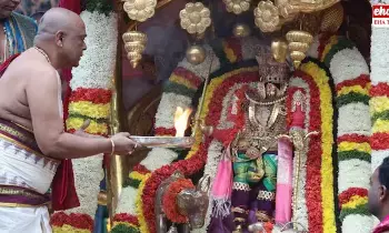 Tiruchanoor:కాళీయమర్ధనుడి అలంకారంలో సిరులతల్లి Tiruchanoor:కాళీయమర్ధనుడి అలంకారంలో సిరులతల్లి