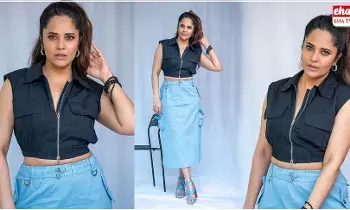 Anasuya Bharadwaj : కళ్లతోనే కవ్విస్తోన్న అనసూయ Anasuya Bharadwaj : కళ్లతోనే కవ్విస్తోన్న అనసూయ