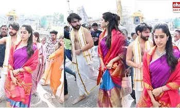 Janhvi Kapoor : పెళ్లి చేసుకొని తిరుపతిలో ఉంటా.. జాన్వీ Janhvi Kapoor : పెళ్లి చేసుకొని తిరుపతిలో ఉంటా.. జాన్వీ