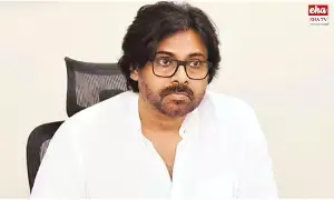 Pawan Kalyan : పవన్ కళ్యాణ్ పై పోలీస్ స్టేషన్లో ఫిర్యాదు Pawan Kalyan : పవన్ కళ్యాణ్ పై పోలీస్ స్టేషన్లో ఫిర్యాదు