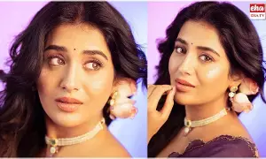 Raashi Singh : కుర్రకారును రెచ్చగొడుతున్న రాశి సింగ్ Raashi Singh : కుర్రకారును రెచ్చగొడుతున్న రాశి సింగ్