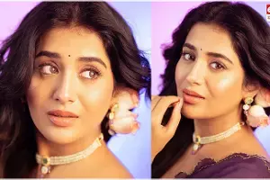 Raashi Singh : కుర్రకారును రెచ్చగొడుతున్న రాశి సింగ్ Raashi Singh : కుర్రకారును రెచ్చగొడుతున్న రాశి సింగ్