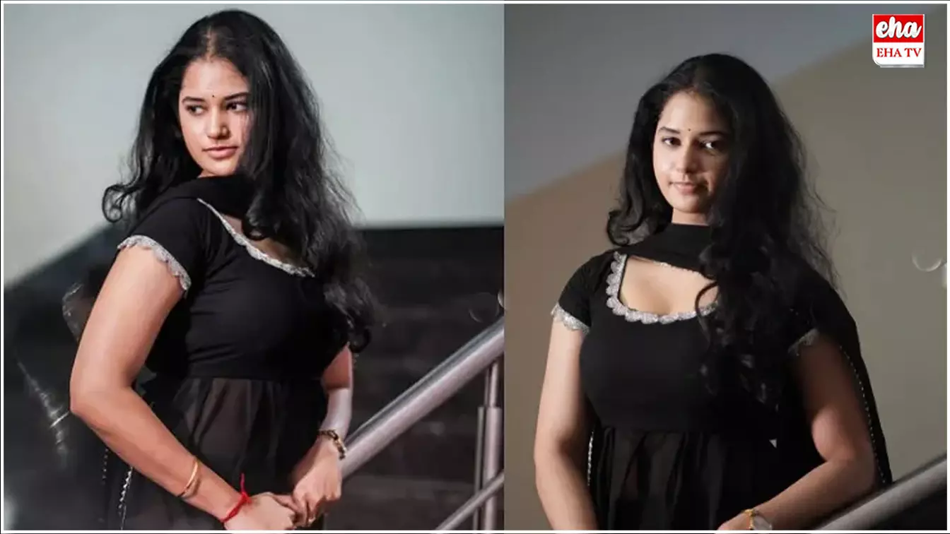 Alekhya Chitti Pickles Ramya : పచ్చళ్ల నుంచి సినిమాల వరకు....హీరోయిన్గా అలేఖ్య పికిల్స్ బ్యూటీ Alekhya Chitti Pickles Ramya : పచ్చళ్ల నుంచి సినిమాల వరకు....హీరోయిన్గా అలేఖ్య పికిల్స్ బ్యూటీ