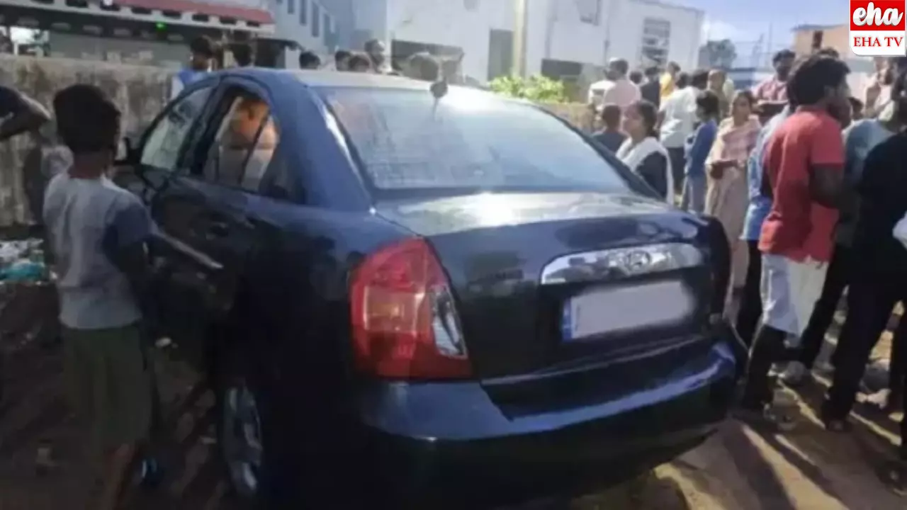 Car Deaths: కారులో ఊపిరాడక నలుగురు చిన్నారుల ప్రాణాలు గాలిలోకి..! Car Deaths: కారులో ఊపిరాడక నలుగురు చిన్నారుల ప్రాణాలు గాలిలోకి..!
