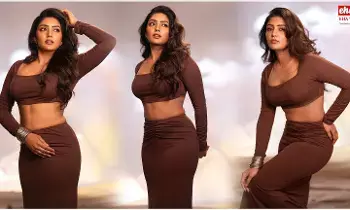 Eesha Rebba : వీపు చూపిస్తూ.. కుర్రాళ్లను తన వైపుకు తిప్పుకుంటున్న ఈషా రెబ్బ..! Eesha Rebba : వీపు చూపిస్తూ.. కుర్రాళ్లను తన వైపుకు తిప్పుకుంటున్న ఈషా రెబ్బ..!