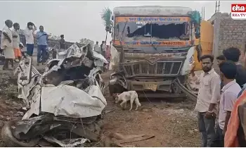 Madhya Pradesh : శుభకార్యానికి వెళ్లి వస్తూ.. మృత్యు ఒడిలోకి.. ఒకే కుటుంబంలో 9 మంది..! Madhya Pradesh : శుభకార్యానికి వెళ్లి వస్తూ.. మృత్యు ఒడిలోకి.. ఒకే కుటుంబంలో 9 మంది..!