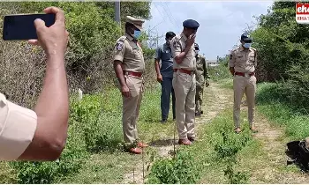 Hyderabad Horror : హైదరాబాద్లో దారుణం.. ట్రావెల్ బ్యాగ్లో మహిళ మృతదేహం Hyderabad Horror : హైదరాబాద్లో దారుణం.. ట్రావెల్ బ్యాగ్లో మహిళ మృతదేహం