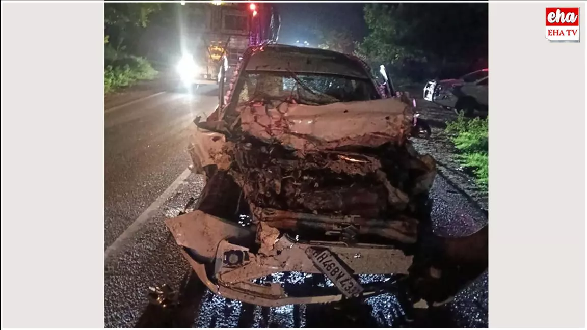 Road accident : కాసేపట్లో పెళ్లి.. ఇంతలోనే వరుడికి ఏమైందంటే..! Road accident : కాసేపట్లో పెళ్లి.. ఇంతలోనే వరుడికి ఏమైందంటే..!