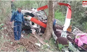 Helicopter Crash in Uttarakhand : ఉత్తరాఖండ్లో కుప్పకూలిన హెలికాప్టర్..! Helicopter Crash in Uttarakhand : ఉత్తరాఖండ్లో కుప్పకూలిన హెలికాప్టర్..!