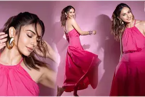Rakul Preet Singh : స్టైల్ తో మైమరిపిస్తున పింక్ బ్యూటీ..! Rakul Preet Singh : స్టైల్ తో మైమరిపిస్తున పింక్ బ్యూటీ..!