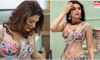 Shraddha Das : చీరలో కురాళ్ల టెంపరేచర్ పెంచేస్తోన్న శ్రద్ధా దాస్..! Shraddha Das : చీరలో కురాళ్ల టెంపరేచర్ పెంచేస్తోన్న శ్రద్ధా దాస్..!