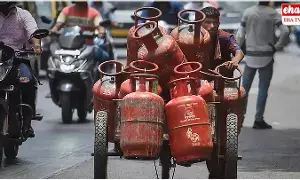 LPG Cylinder Prices : భారీగా తగ్గిన గ్యాస్ సిలిండర్ ధరలు..అమలు ఎప్పుడంటే..? LPG Cylinder Prices : భారీగా తగ్గిన గ్యాస్ సిలిండర్ ధరలు..అమలు ఎప్పుడంటే..?
