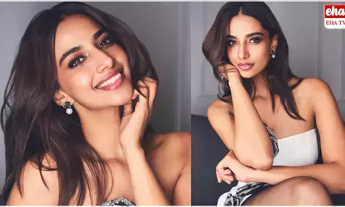 Meenakshi Chaudhary : స్టన్నింగ్ లుక్స్ తో మత్తెక్కిస్తున్న మీనాక్షి చౌదరి..!