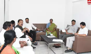 Cast Sensus: బీసీల కులగణనలో దేశానికే రోల్ మోడల్ గా తెలంగాణ: పొంగులేటి Cast Sensus: బీసీల కులగణనలో దేశానికే రోల్ మోడల్ గా తెలంగాణ: పొంగులేటి