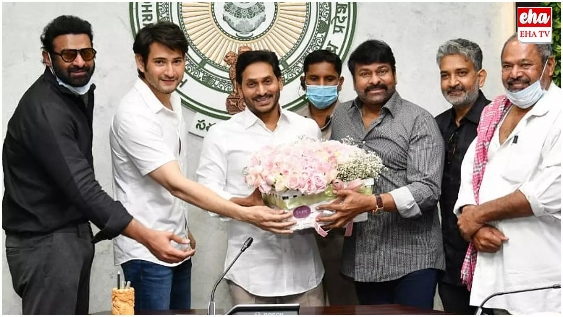 Chiranjeevi Clarifies : జగన్‌ సాదరంగా ఆహ్వానించారు..! చిరంజీవి..!