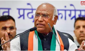 Mallikarjun Kharge : తెలంగాణలో కాంగ్రెస్ మళ్లీ రాదు.. ఖర్గే తీవ్ర ఆందోళన.. ఓ పత్రిక సంచలన కథనం..! Mallikarjun Kharge : తెలంగాణలో కాంగ్రెస్ మళ్లీ రాదు.. ఖర్గే తీవ్ర ఆందోళన.. ఓ పత్రిక సంచలన కథనం..!