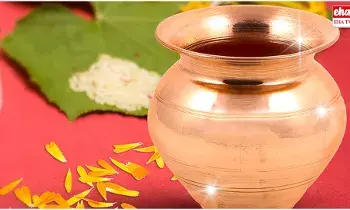 Hyderabad Doctor : మహిమగల చెంబు ఉందంటూ వైద్యురాలికి టోకరా.. రూ.1.50 కోట్లు కాజేసిన కేటుగాళ్లు Hyderabad Doctor : మహిమగల చెంబు ఉందంటూ వైద్యురాలికి టోకరా.. రూ.1.50 కోట్లు కాజేసిన కేటుగాళ్లు