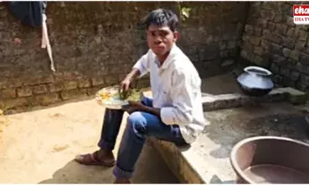 Chhathigaht News  : కొడుకు అంత్యక్రియలు చేశారు.. ఇంటికొచ్చేసరికి క్షేమంగా కనిపించాడు..!