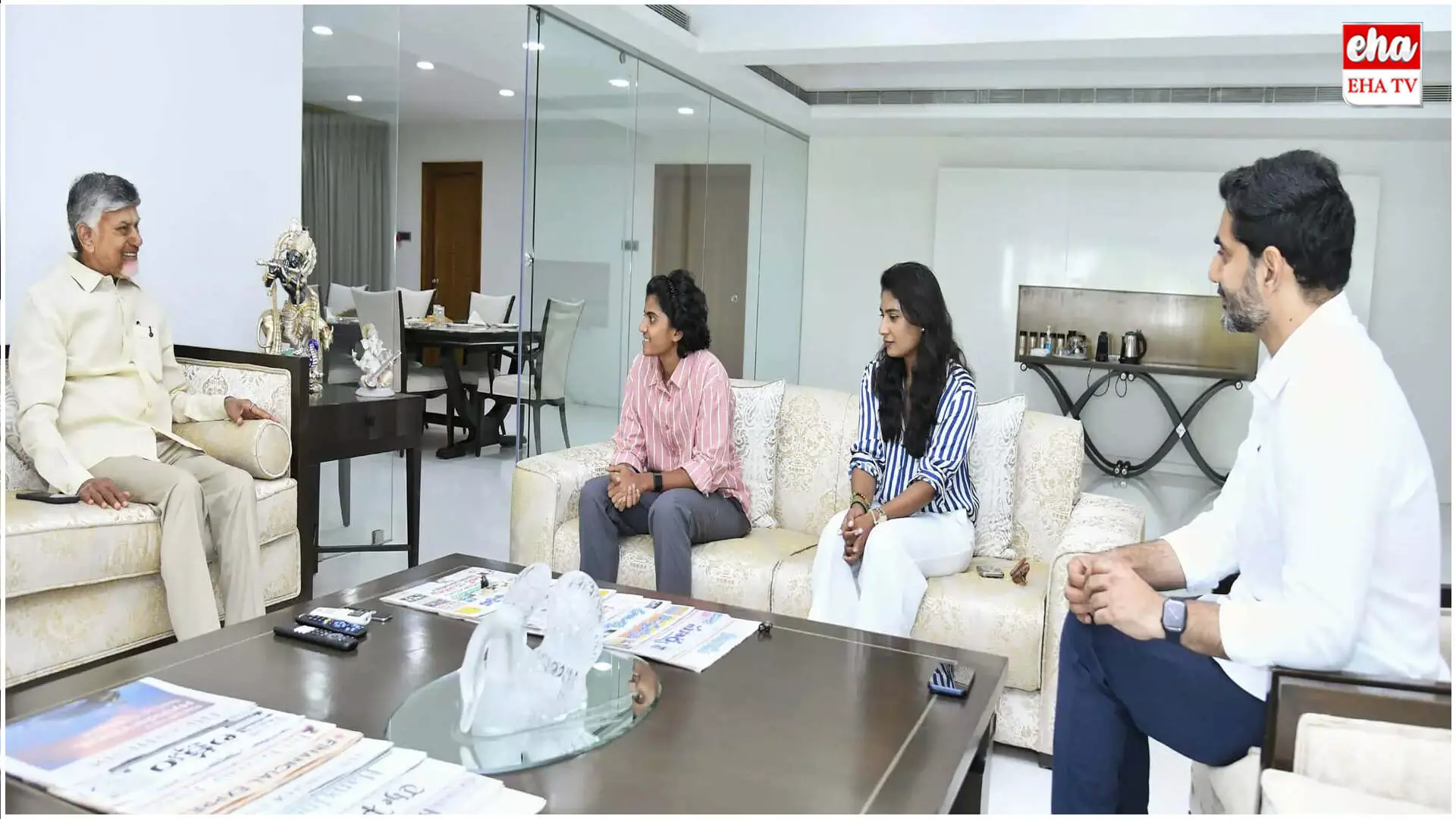 Cricketer Sri Charani :  మహిళా క్రికెటర్‌ శ్రీచరణికి గ్రూప్ - 1 ఉద్యోగం, రూ.2.5 కోట్ల నగదు పురస్కారం