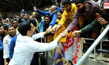 TDP vs YCP Social Media Battle : డల్లాస్ టూర్.. KTR vs Lokesh.. టీడీపీ సోషల్ మీడియా వర్సెస్ వైసీపీ సోషల్ మీడియా..! TDP vs YCP Social Media Battle : డల్లాస్ టూర్.. KTR vs Lokesh.. టీడీపీ సోషల్ మీడియా వర్సెస్ వైసీపీ సోషల్ మీడియా..!