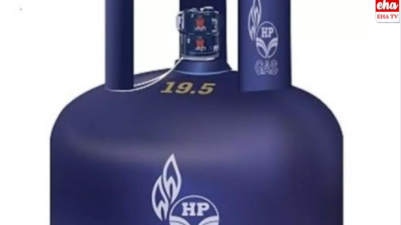 Commercial cylinder price Hike గ్యాస్ సిలిండర్పై రూ.111 పెంపు Commercial cylinder price Hike గ్యాస్ సిలిండర్పై రూ.111 పెంపు