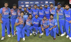 BCCI strong warning: భారత క్రికెటర్లకు బీసీసీఐ స్ట్రాంగ్ వార్నింగ్...! BCCI strong warning: భారత క్రికెటర్లకు బీసీసీఐ స్ట్రాంగ్ వార్నింగ్...!