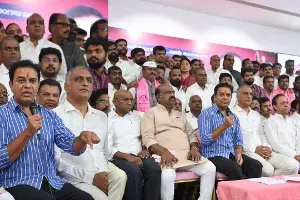 KTR Warning; రిటైరైనా.. సప్త సముద్రాలు దాటినా.. ఊరుకునేది లేదు..! హీరోయిన్స్తో రంకు కడతారా..! KTR..! KTR Warning; రిటైరైనా.. సప్త సముద్రాలు దాటినా.. ఊరుకునేది లేదు..! హీరోయిన్స్తో రంకు కడతారా..! KTR..!