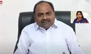 YSRCP MLA Counter: “హైదరాబాద్ ఆటగాడు”, “పిఠాపురం పాటగాడు” అనలేమా: హోంమంత్రికి వైసీపీ ఎమ్మెల్యే చురకలు..! YSRCP MLA Counter: “హైదరాబాద్ ఆటగాడు”, “పిఠాపురం పాటగాడు” అనలేమా: హోంమంత్రికి వైసీపీ ఎమ్మెల్యే చురకలు..!