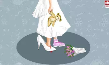 Sexual harassment: పదో తరగతి విద్యార్థినిపై లైంగిక వేధింపులు... మాయమాటలు చెప్పి పెళ్లి చేసుకున్న టీచర్..!