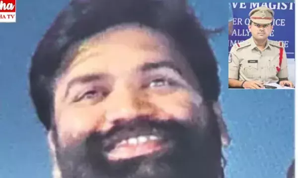 Man absconded : ATMలో పెట్టే డబ్బు ట్రంక్‌ పెట్టెతో పరారీ..! ప్రియురాలికి వీడియో కాల్..! రోజుకో రూ.2 లక్షలతో జల్సాలు..!