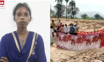 Mother Killed  his Daughter: ఎందుకమ్మా ఇలా చేశావ్..! నీ ప్రియుడి మోజులో పడి రెండేళ్లు ఉన్న నన్నే చంపేస్తావా..! నీకు దయ లేదా అమ్మా..!