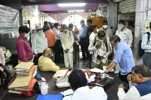 Sub-registration offices: వసూళ్లకు అడ్డగా సబ్‌-రిజిస్ట్రేషన్‌ కార్యాలయాలు..!